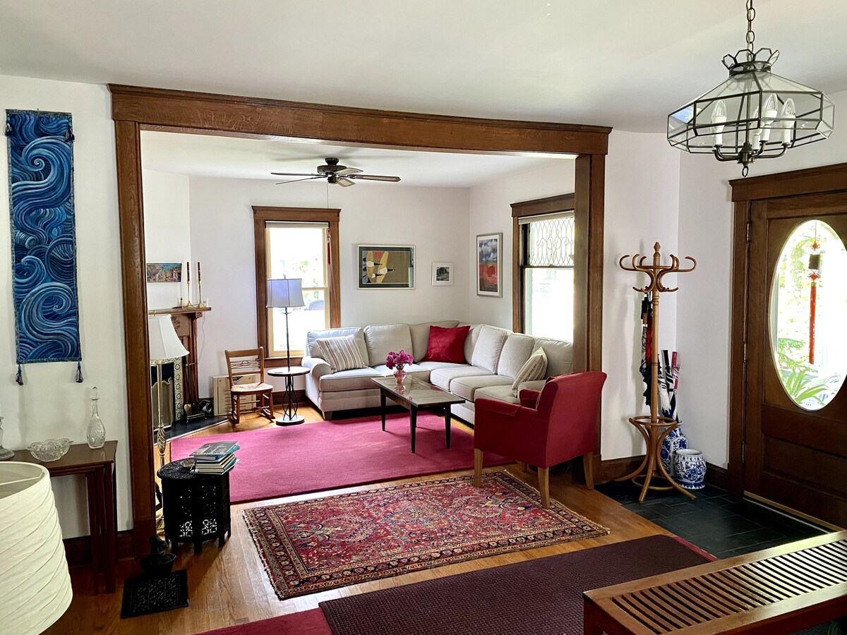 Inviting Victorian Century Home in Oberlin