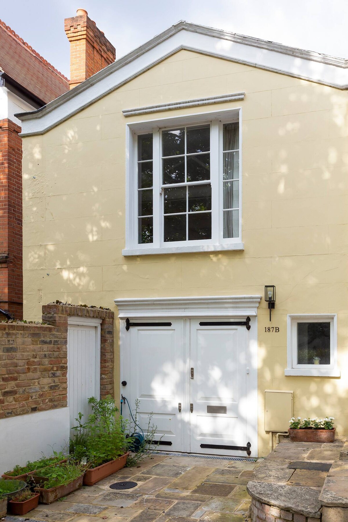 Peaceful and Quiet 1BR Cottage in Camberwell