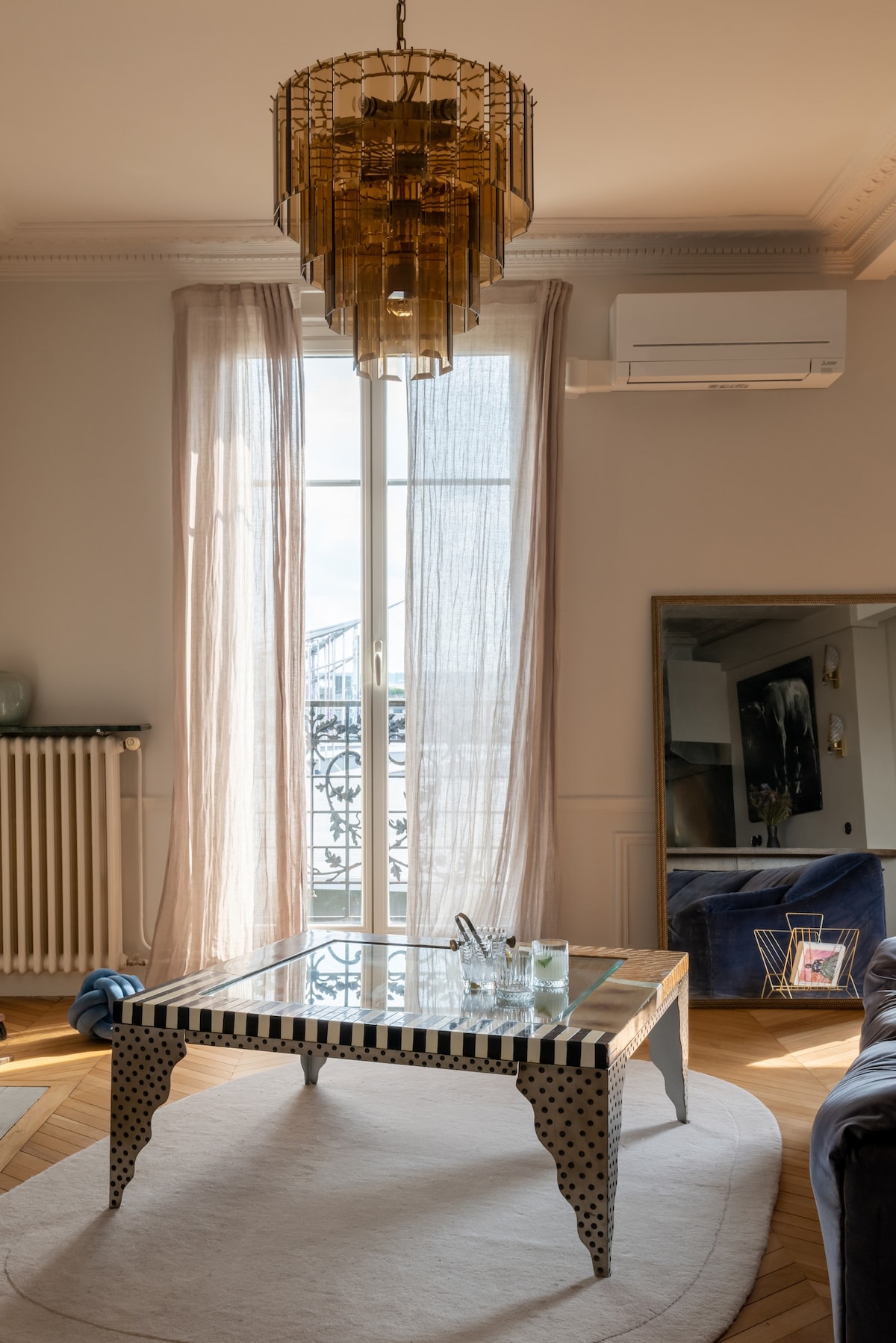 令人惊叹的巴黎公寓，景观和空调