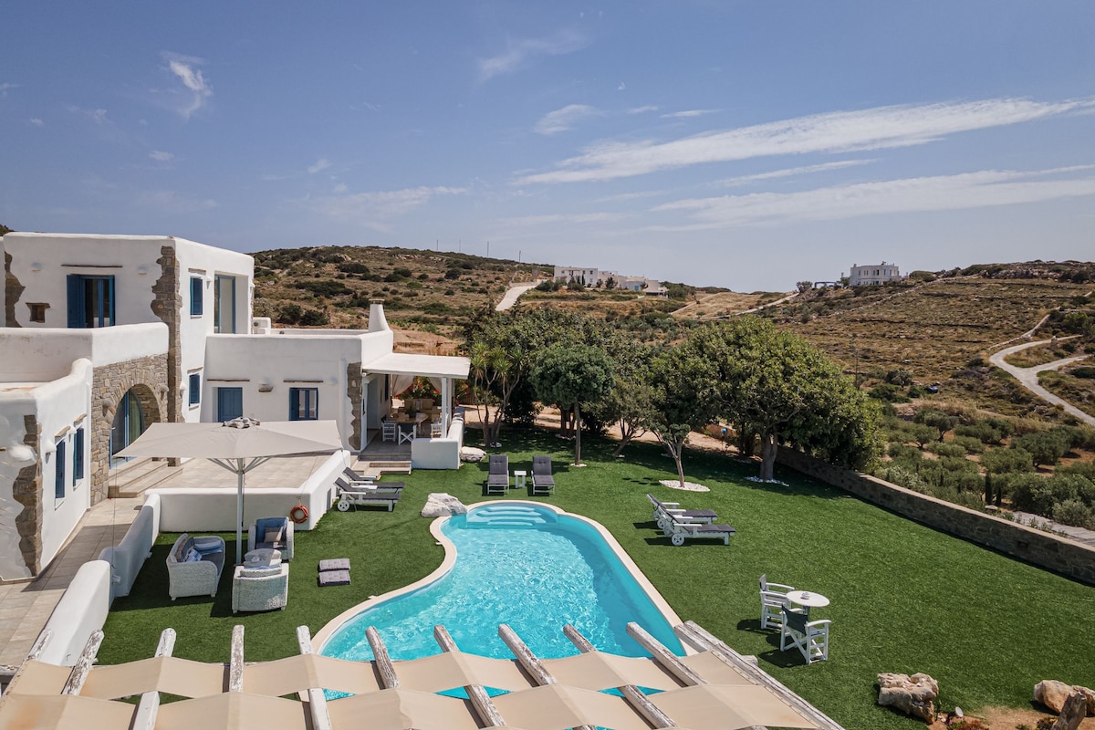 Villa Phos Paros