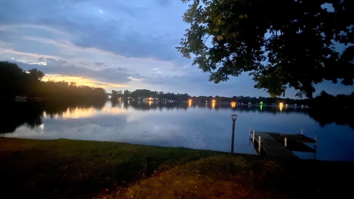 Rosenann's Lakeside Cottage, Nottawa, Michigan