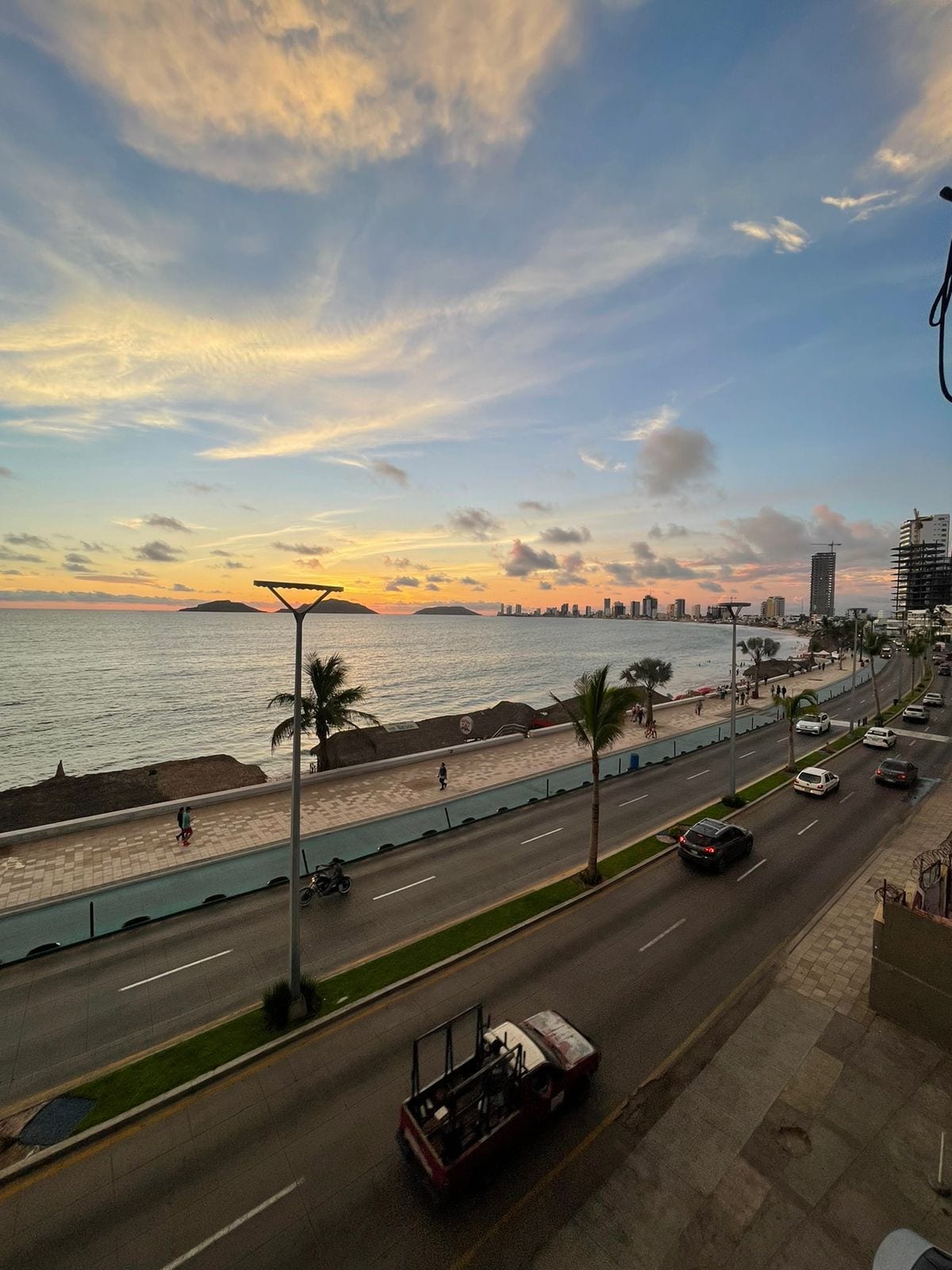 马萨特兰（ Malecon de Mazatlán ）奢华景！海滩步行