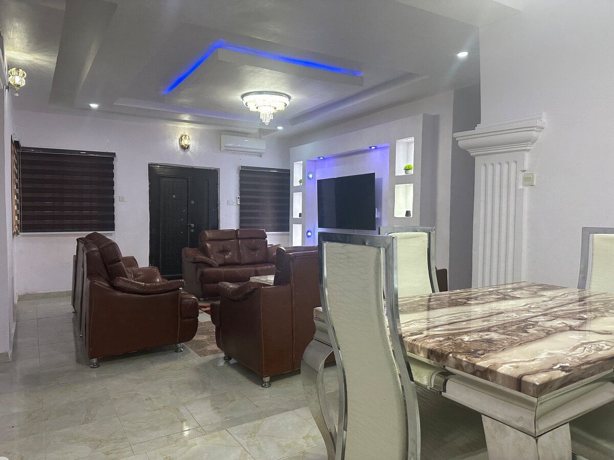 Luxury Fully Furnished 3 Bedroom