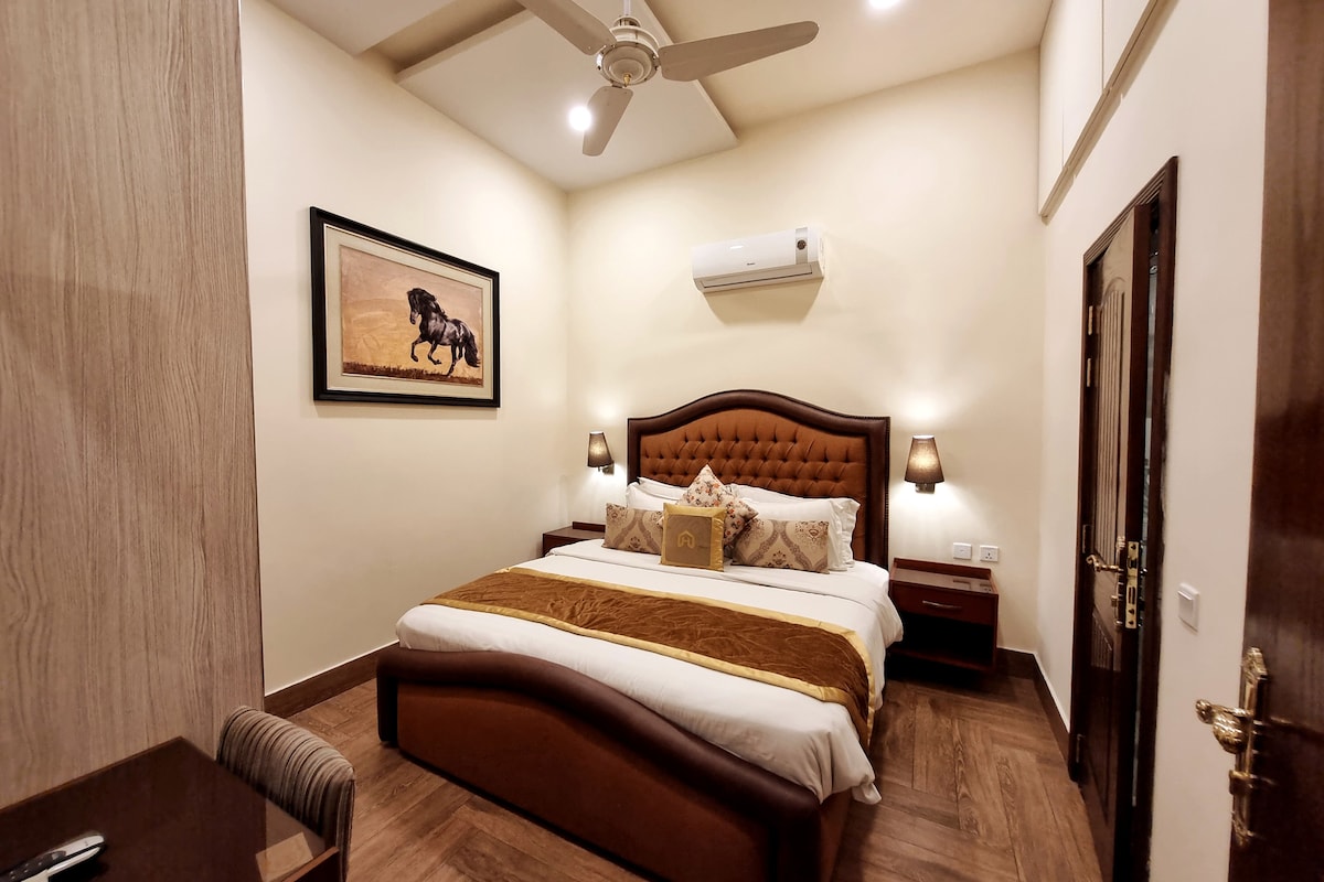 Hayyat Luxury Hotel - Elegant 2 Bedroom Suite