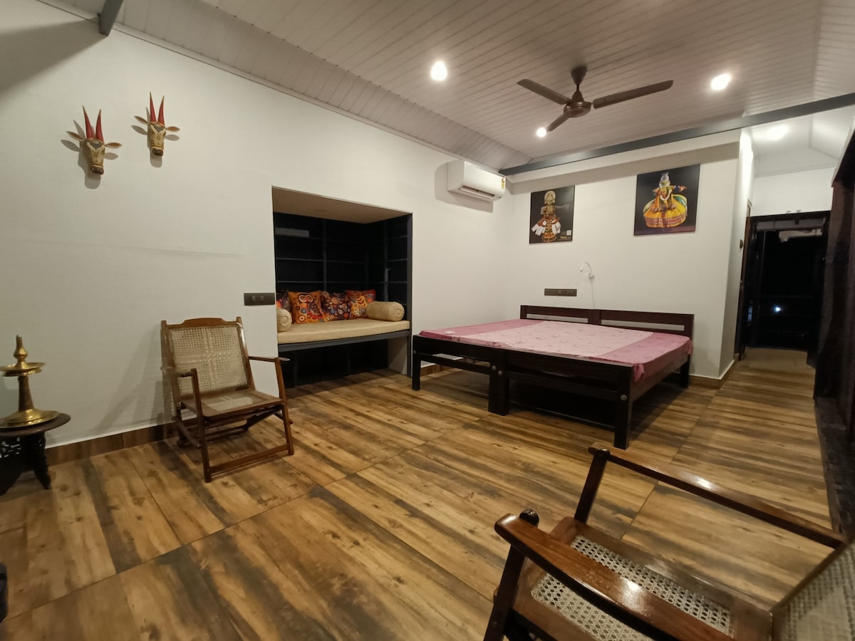 Anandam Woods - A premium Heritage Single Room