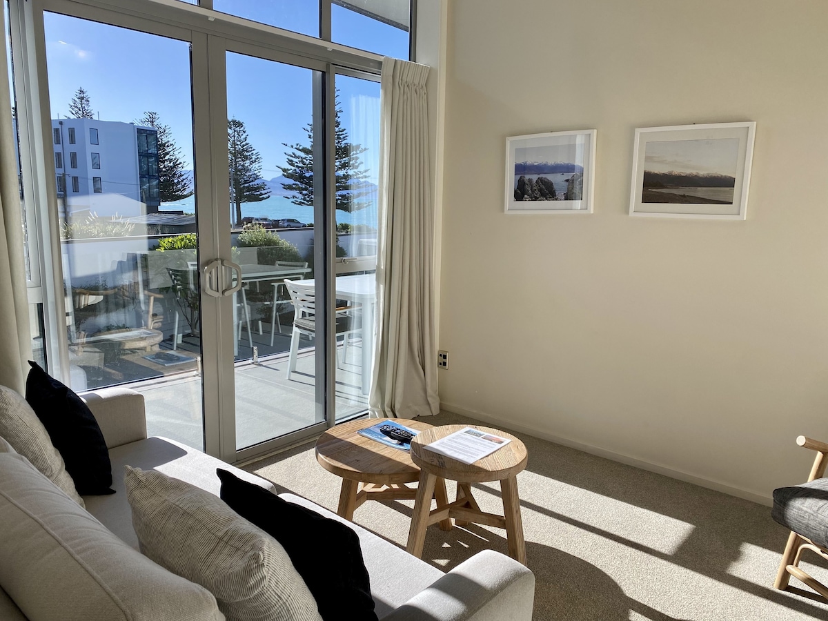 2-Bed 1st Floor Apt w Ocean View