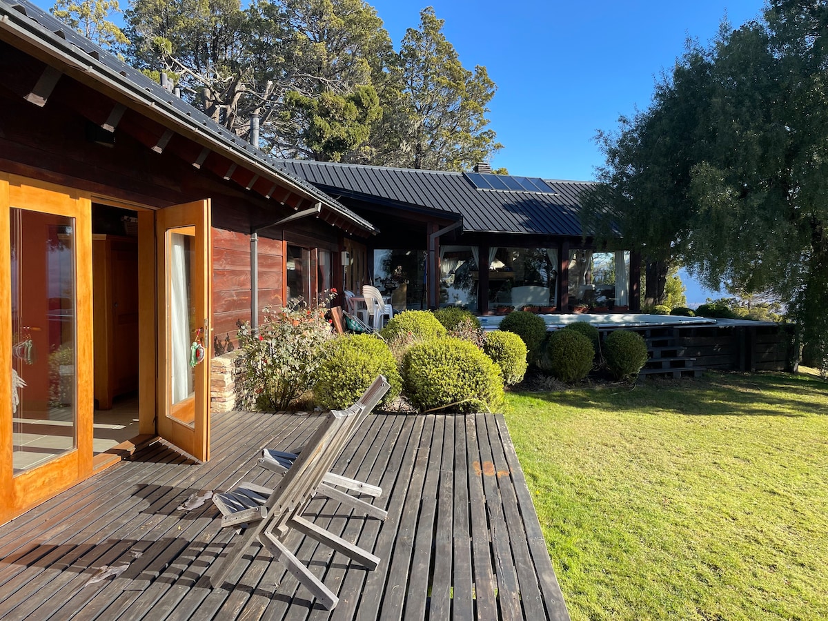 Casa de montaña con pileta climatizada