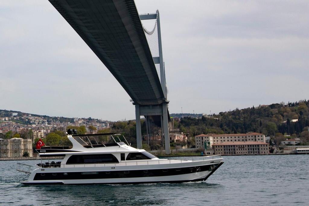 Beşiktaş yacht home and tour