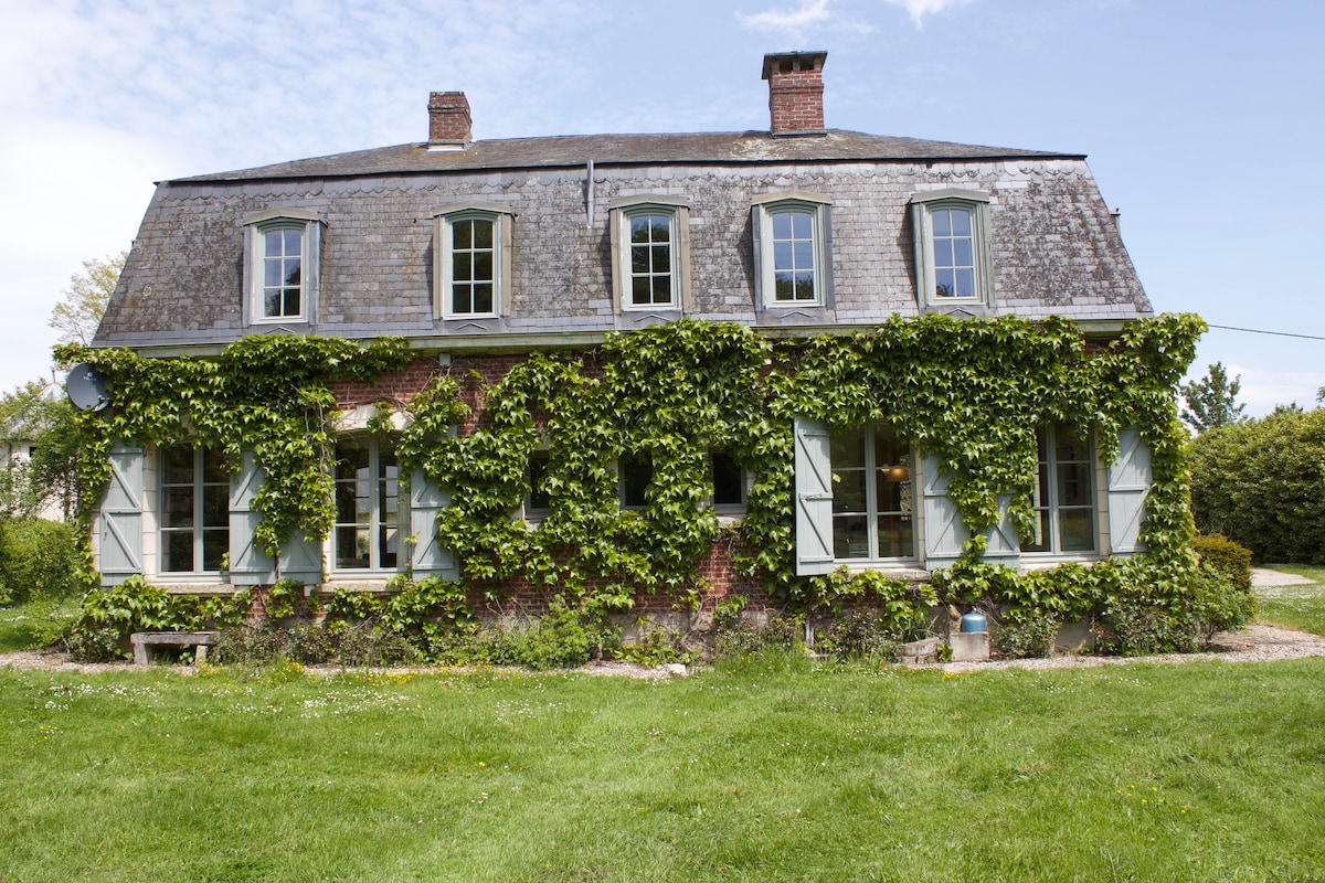 令人惊叹的新装修版Bezencourt Cottage