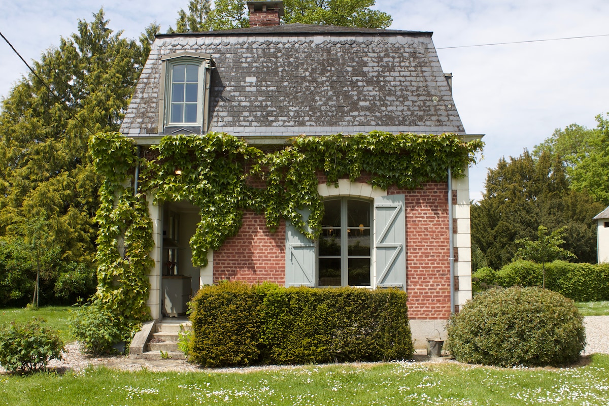 令人惊叹的新装修版Bezencourt Cottage