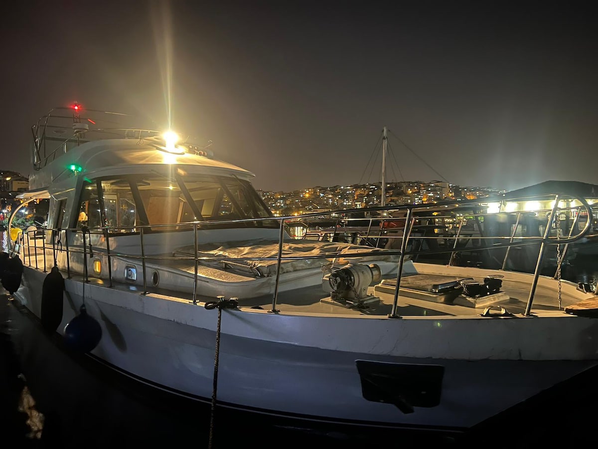 伊斯坦布尔博斯普鲁斯高级游艇之旅