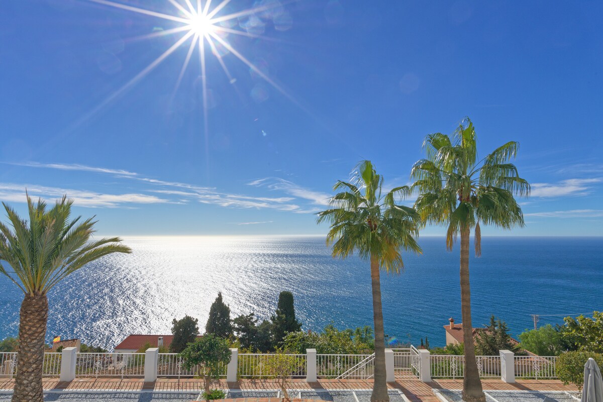 Luxury Mansion| Sea Views |4 bedrooms en-suite