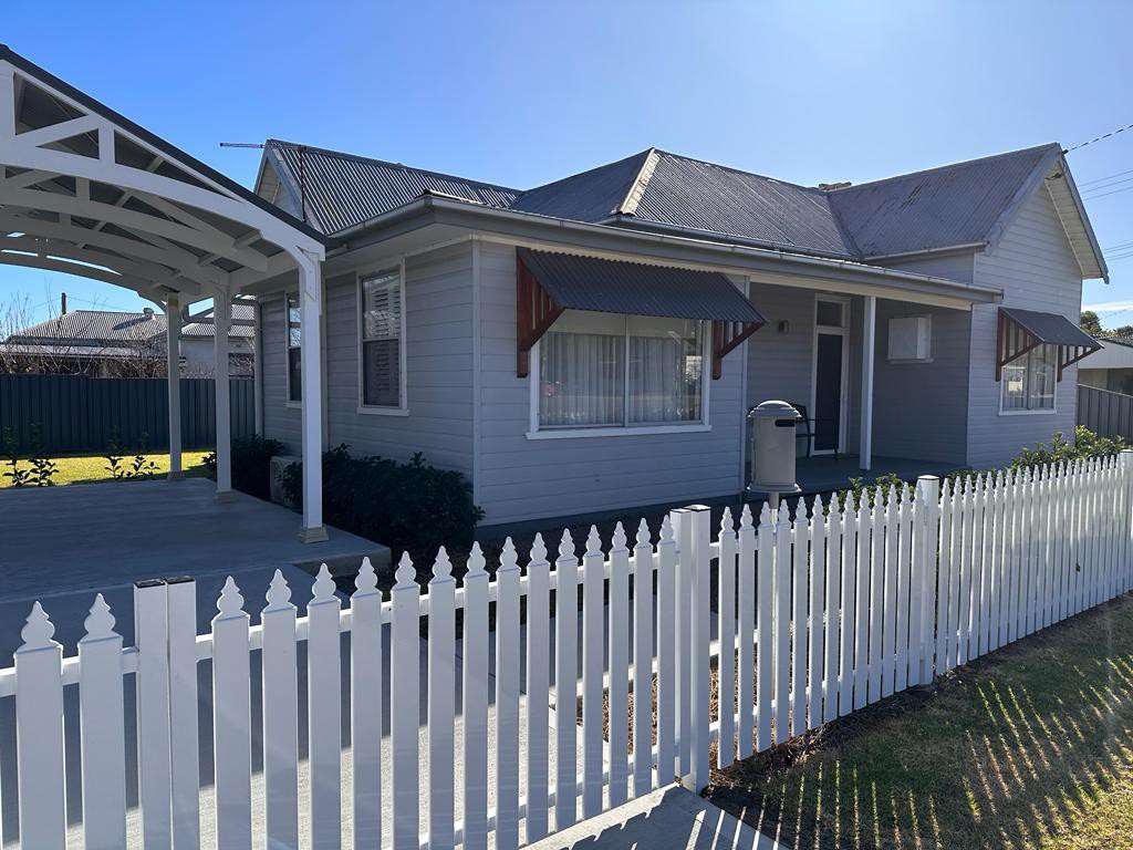 Hill St, Cottage