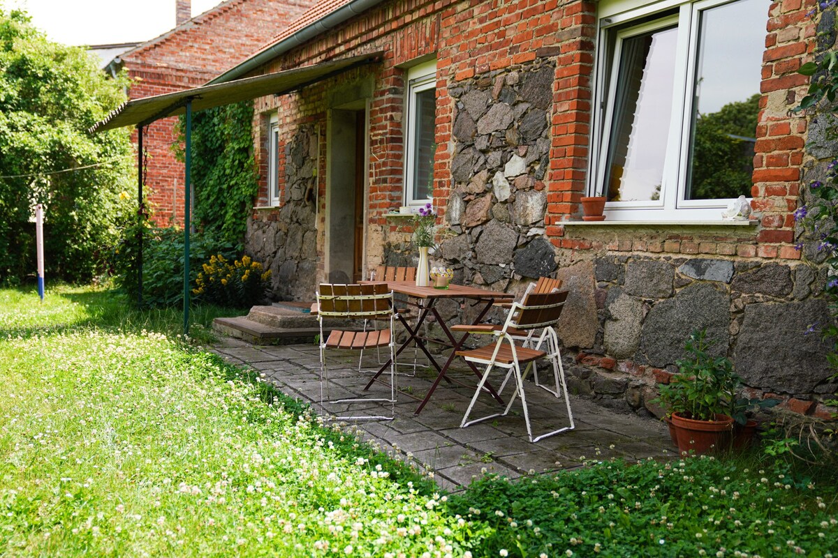 Landhaus mit schönem Garten