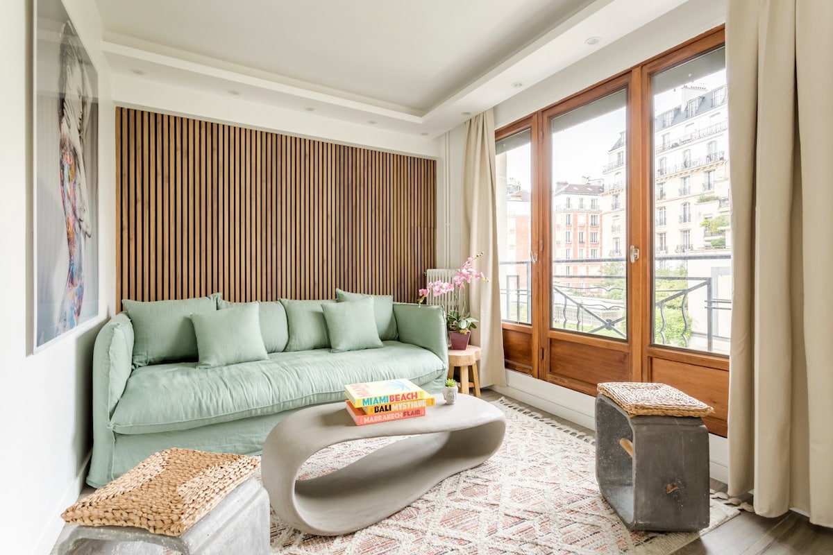 Stylish 2BR, Central Paris, 16th, Near Metro