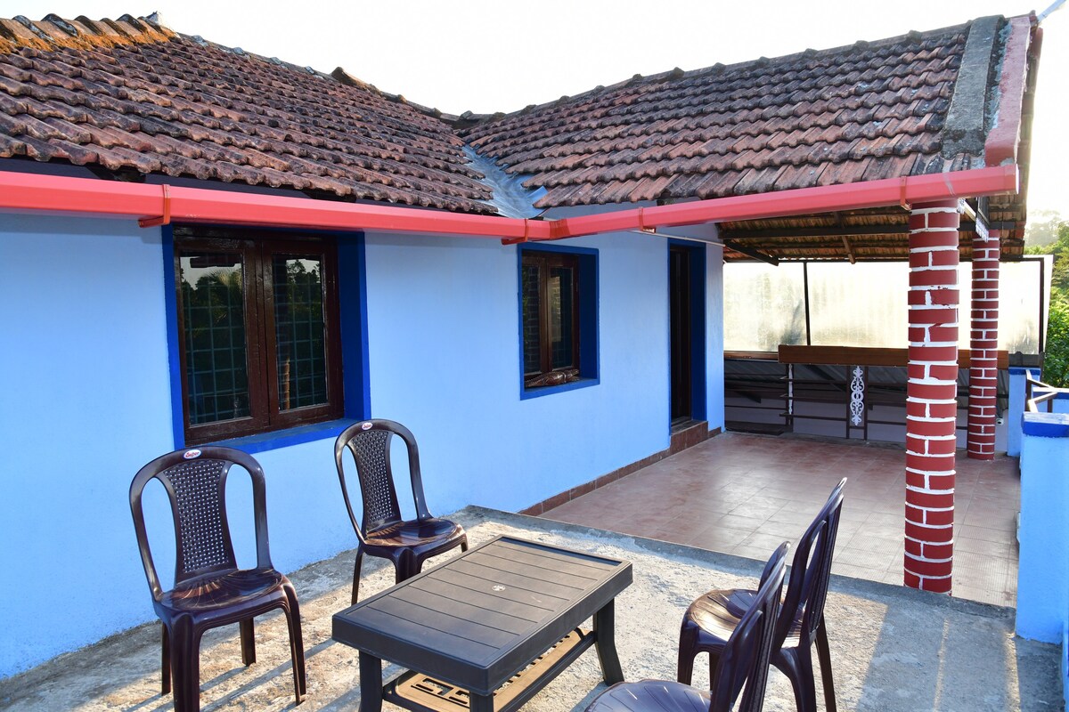 SugerLeaf Homestay with Balcony - One Group Only