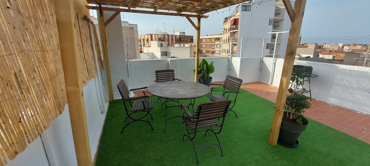 Dúplex, gran terraza, a 10´playa