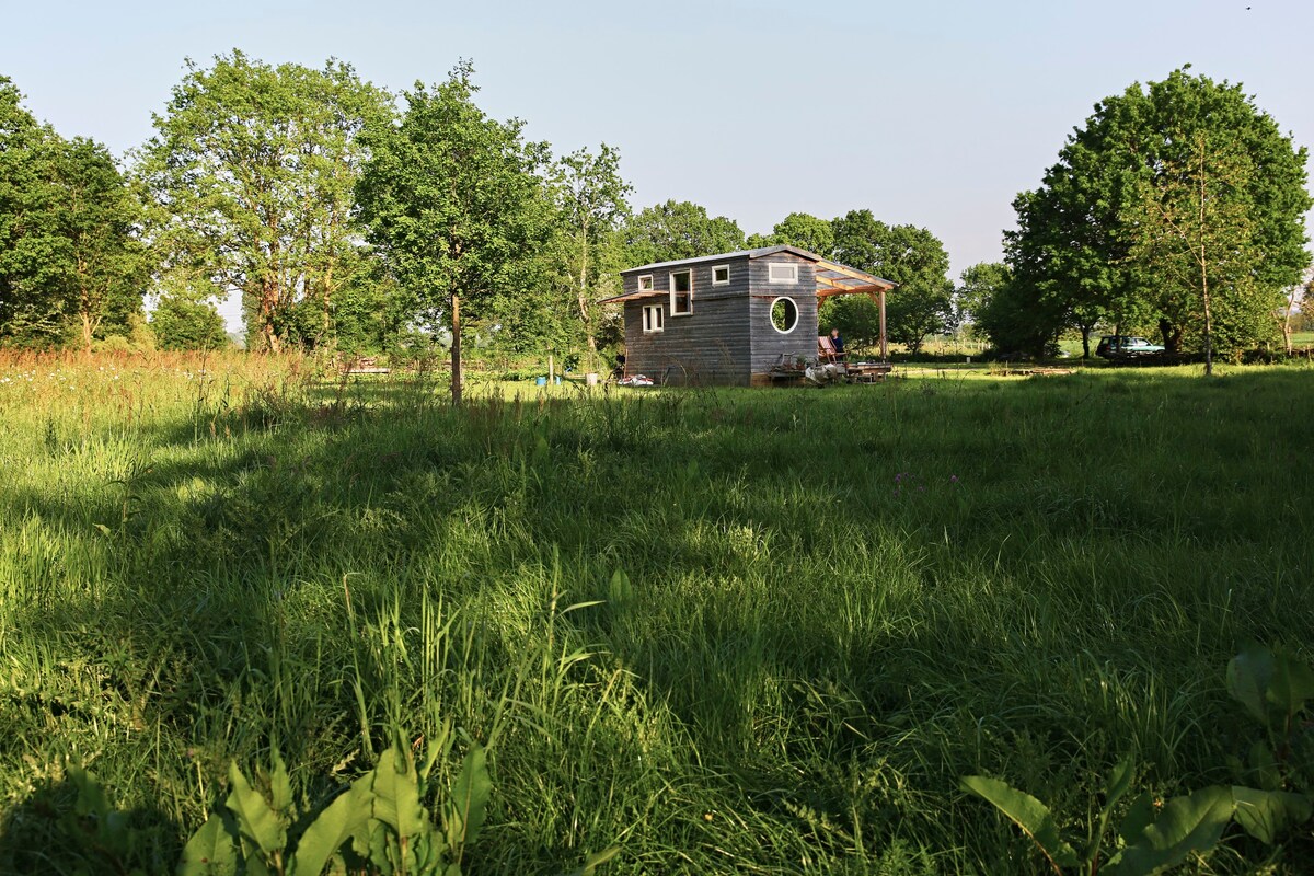 Tiny house near the Mont-Saint-Michel