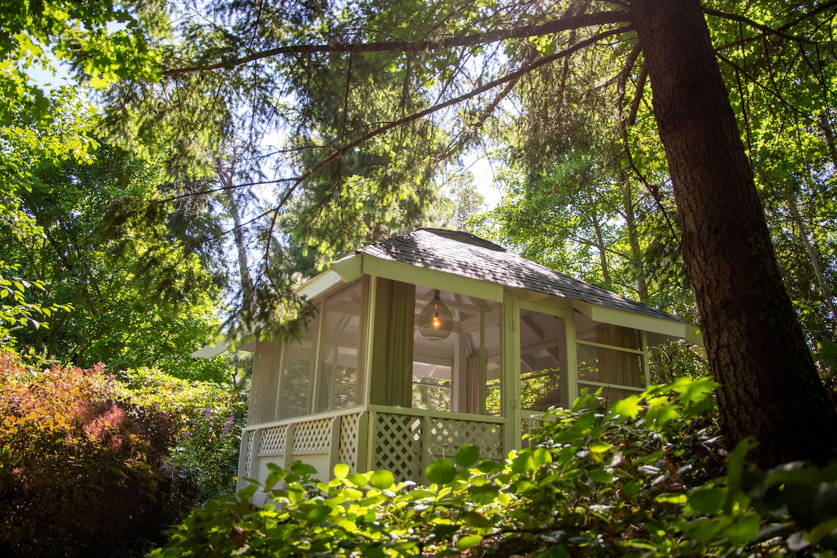 Gazebo w/sauna, cold plunge - 1mi Bird King Troll