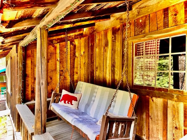 Porch-Swing Cabin at Wallowa Lake