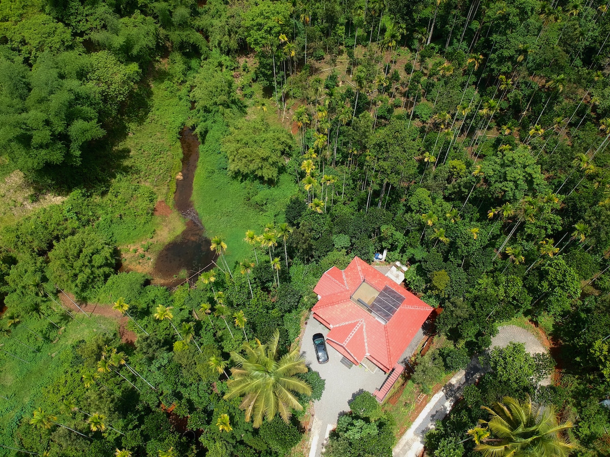 Water's Edge Mountain View Private Villa