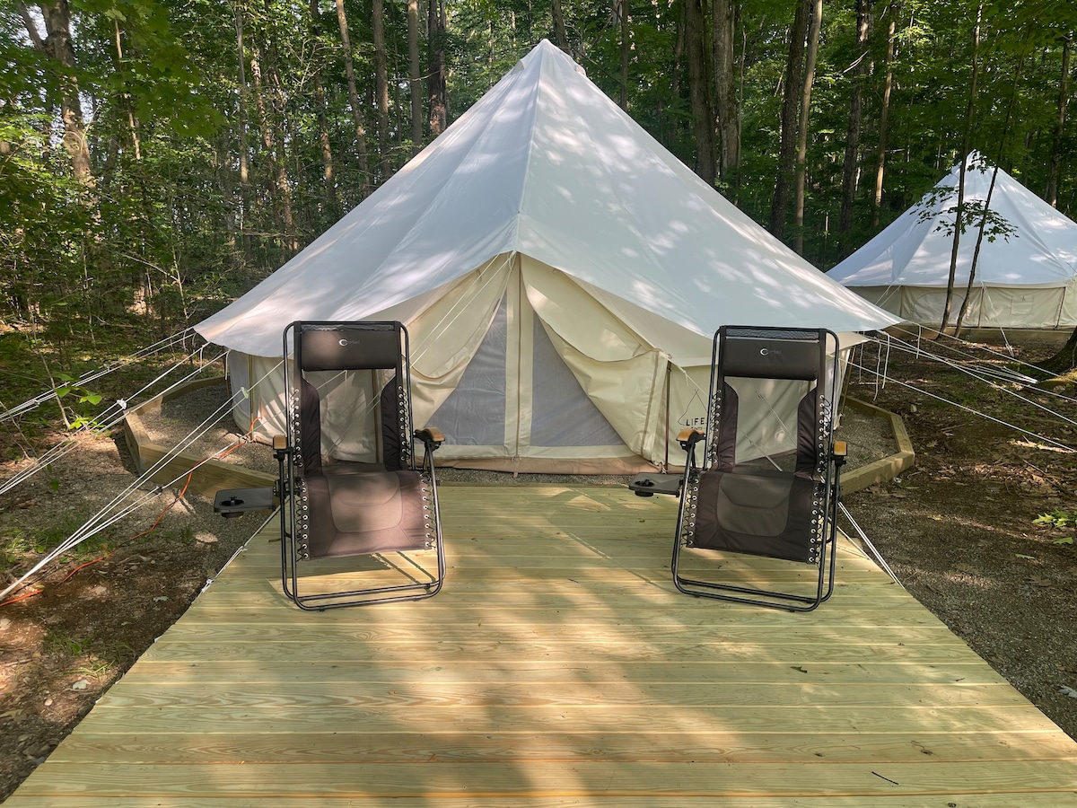 20' Glamping Belle Tent w/ King Bed & Queen Futon
