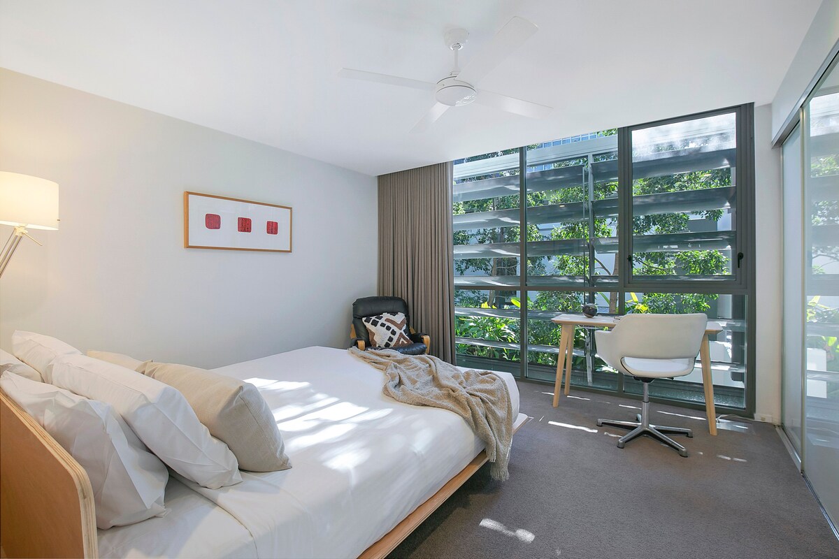 The Sun Catcher: A Trendy South Brisbane Terrace