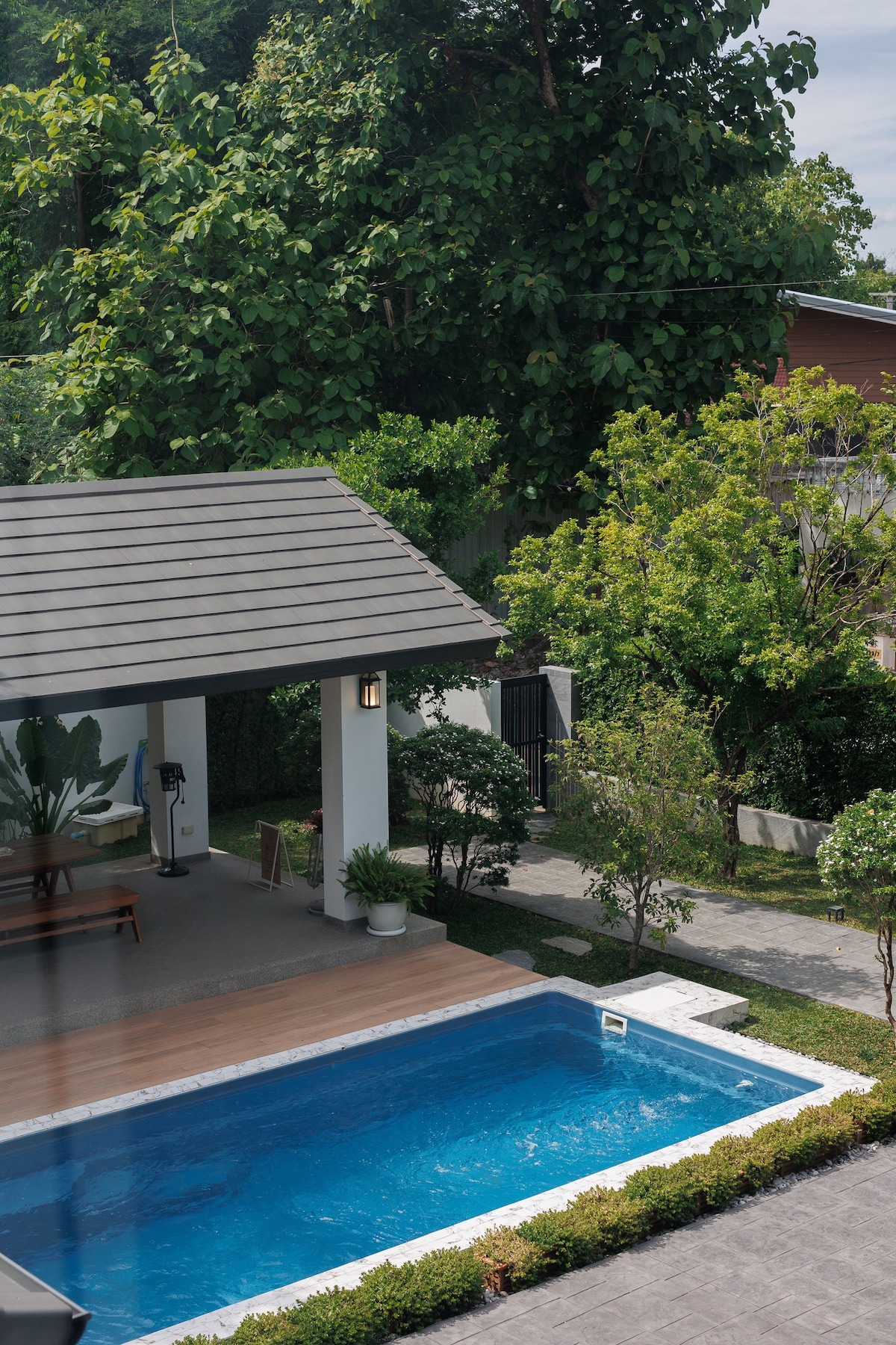 LKM Pool Villa | Simply & Lovely