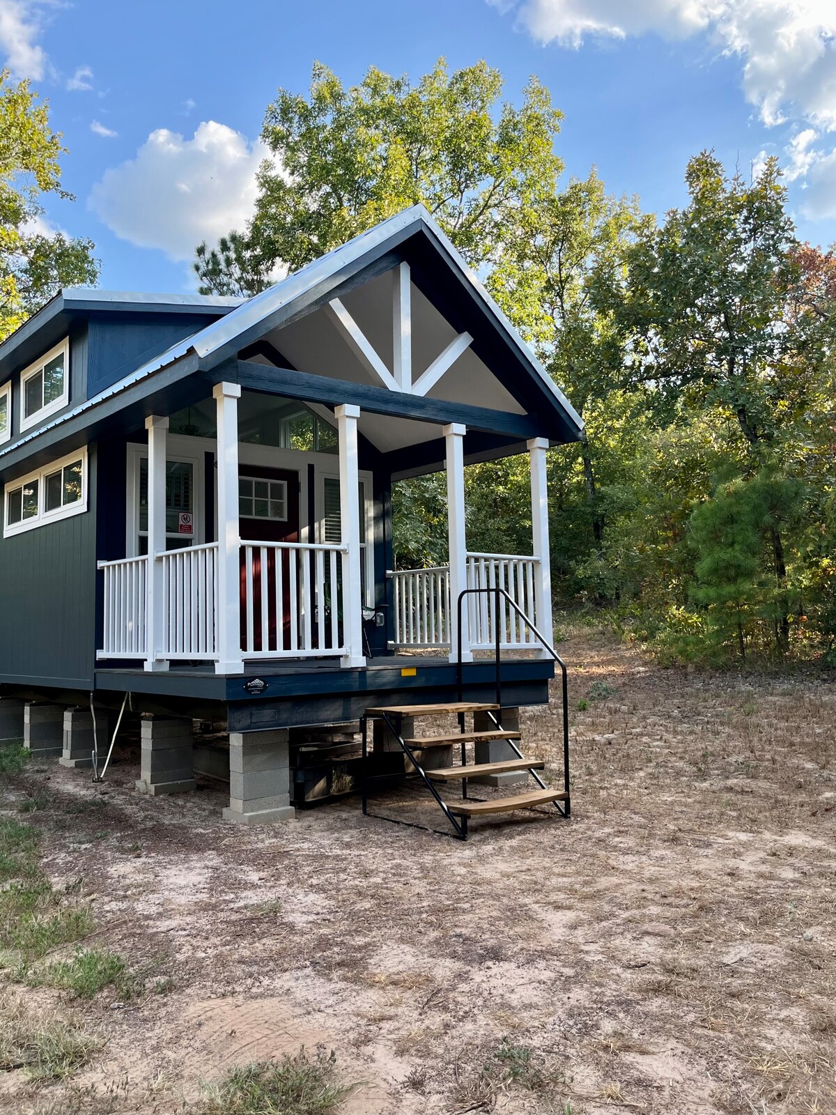 Tiny Home in East TX woods!