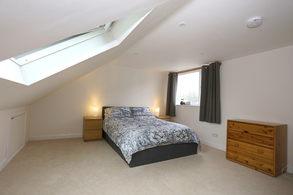 Homely 4 bedroom house in York