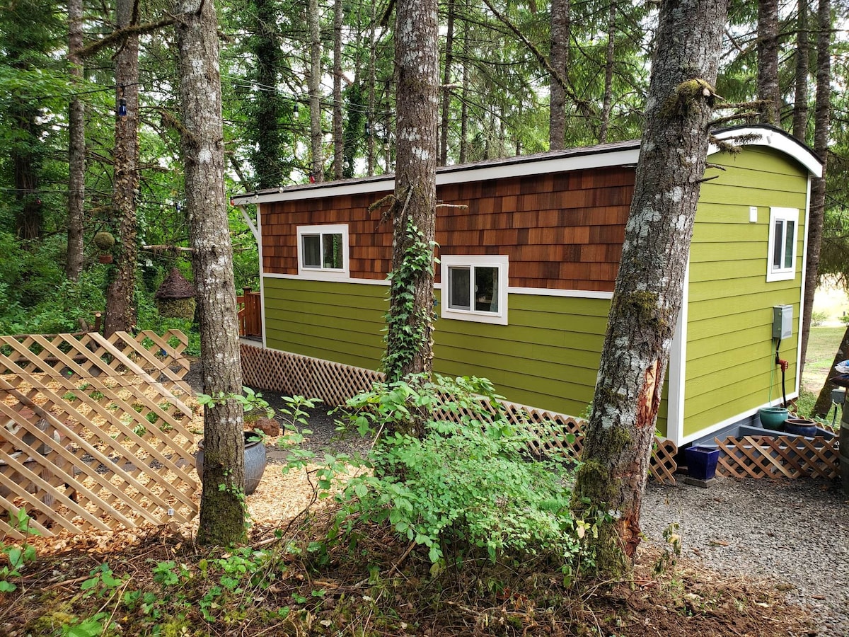 Wine Country Tiny Home - Only $25 Cleaning Fee!