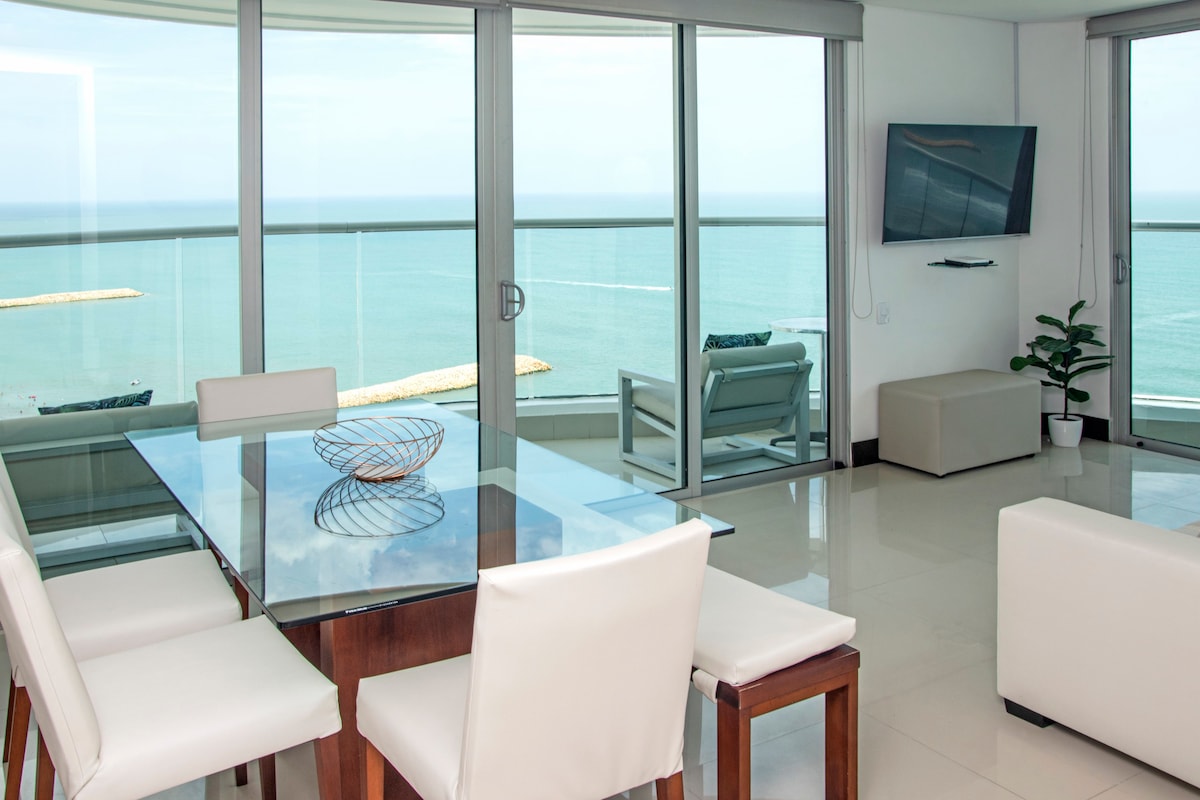 Amazing Oceanfront 3 Bedroom Apt