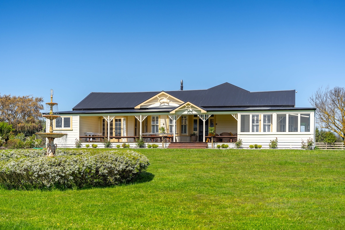 The Farmhouse - Martinborough