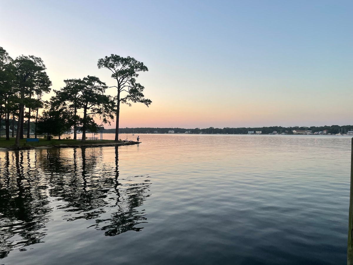 Stunning Boating & Fishing  Paradise