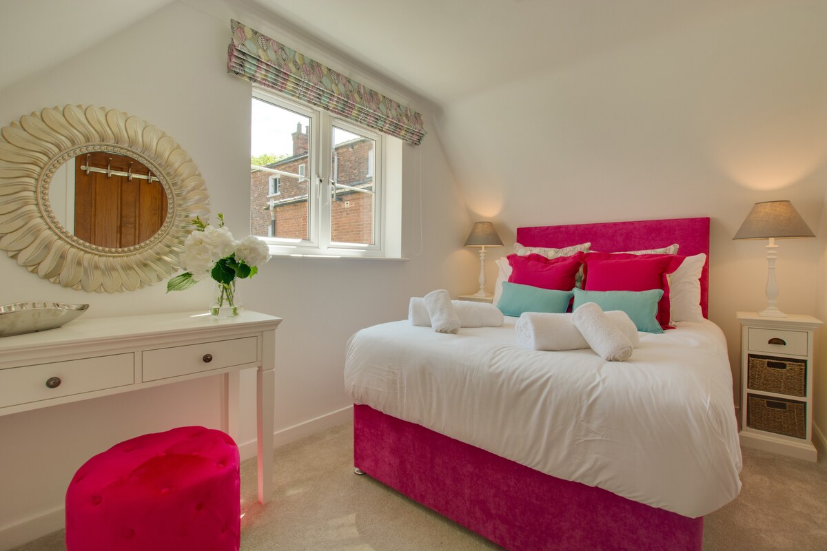 Sunny & Vibrant Cottage, Wells Next The Sea