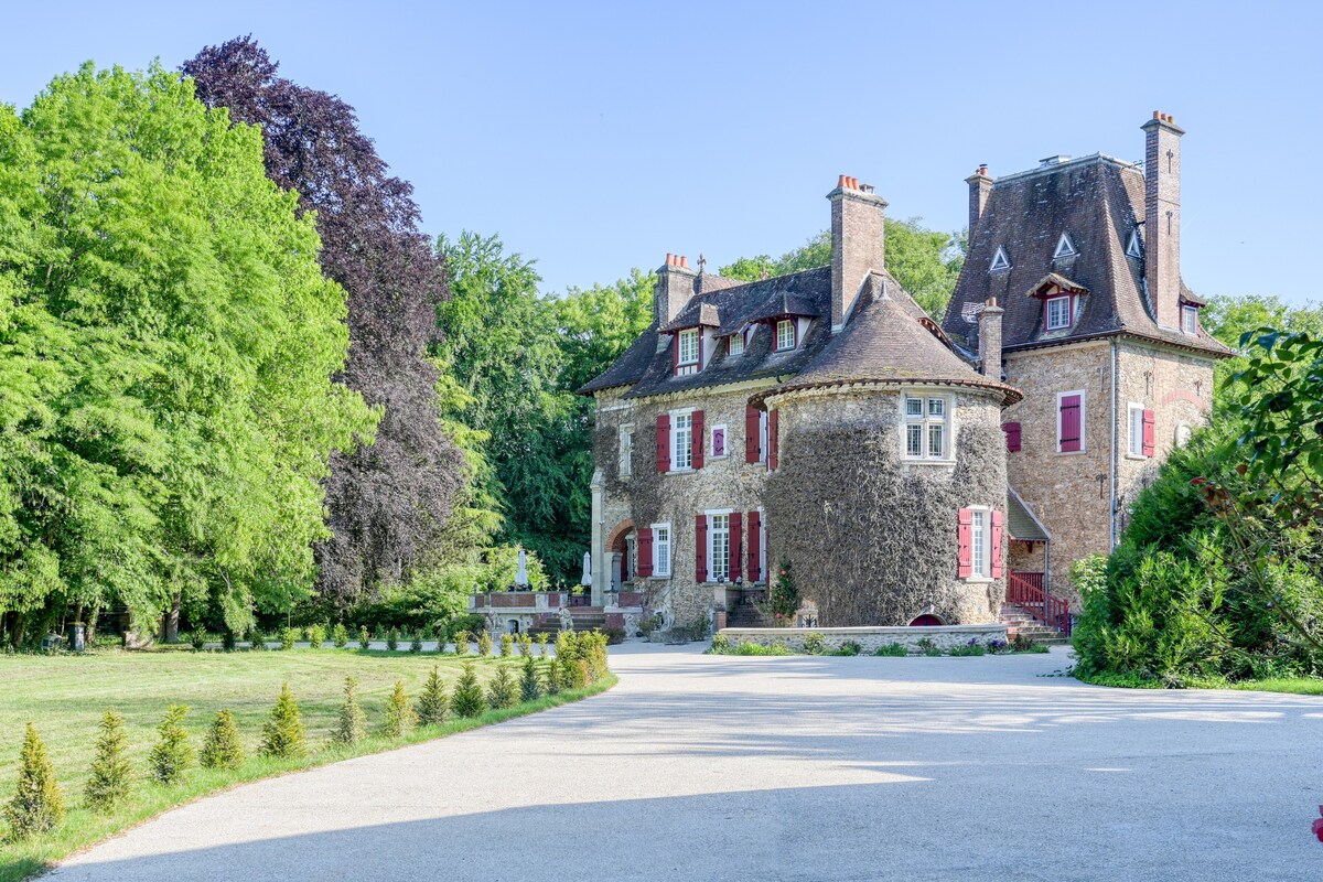 Le Petit Château de Barbizon - Maison Intimiste