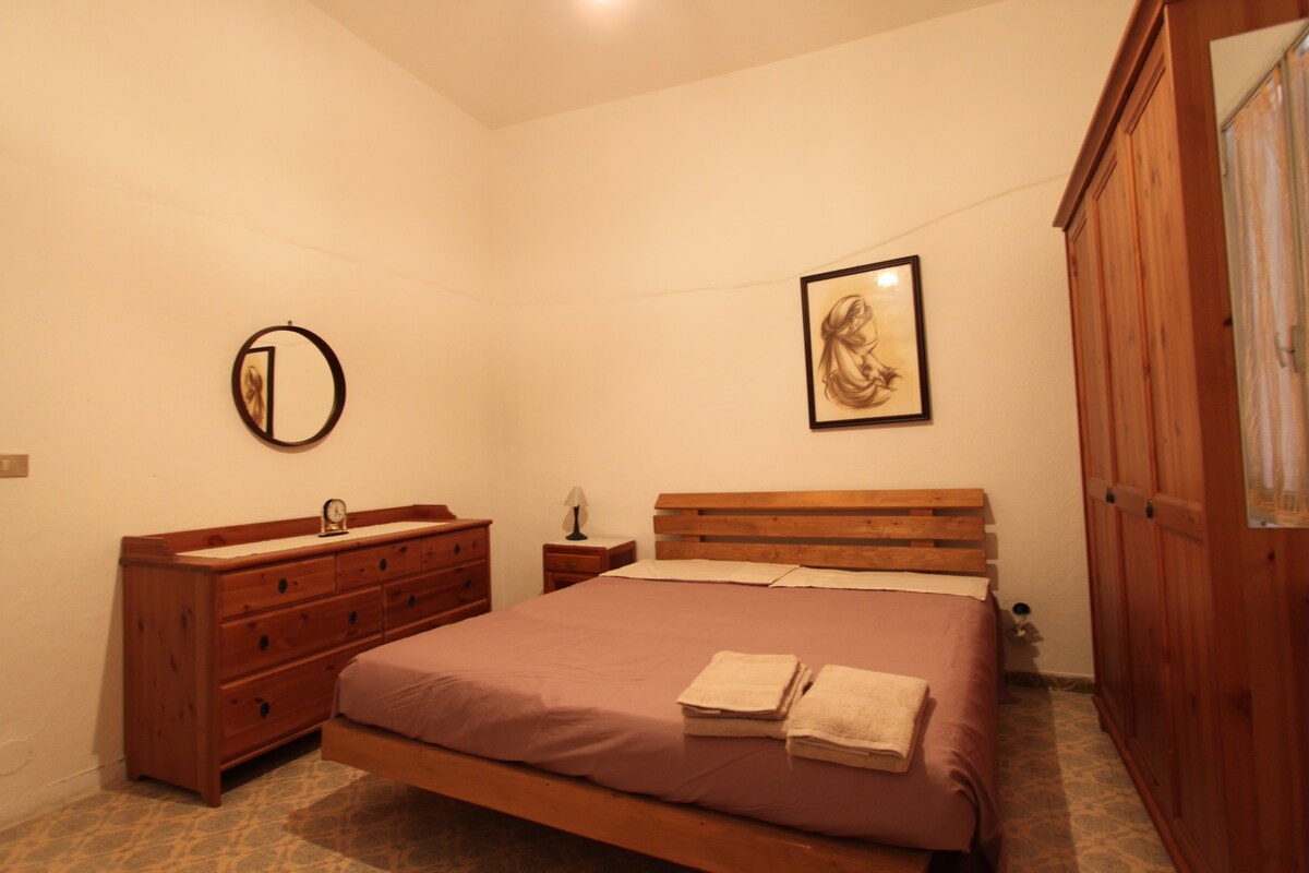 Anna's Big Apartment in the heart of Castelbianco