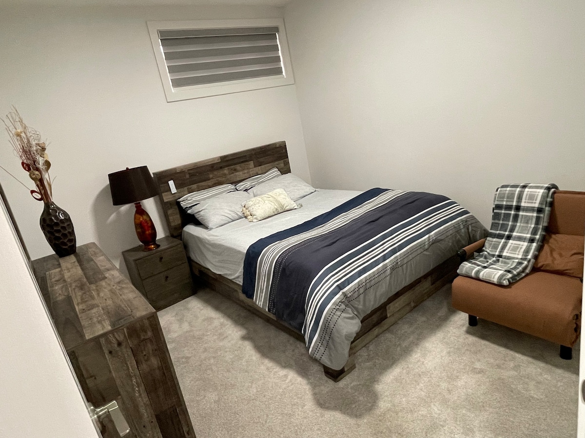 Modern two bedroom guest suite