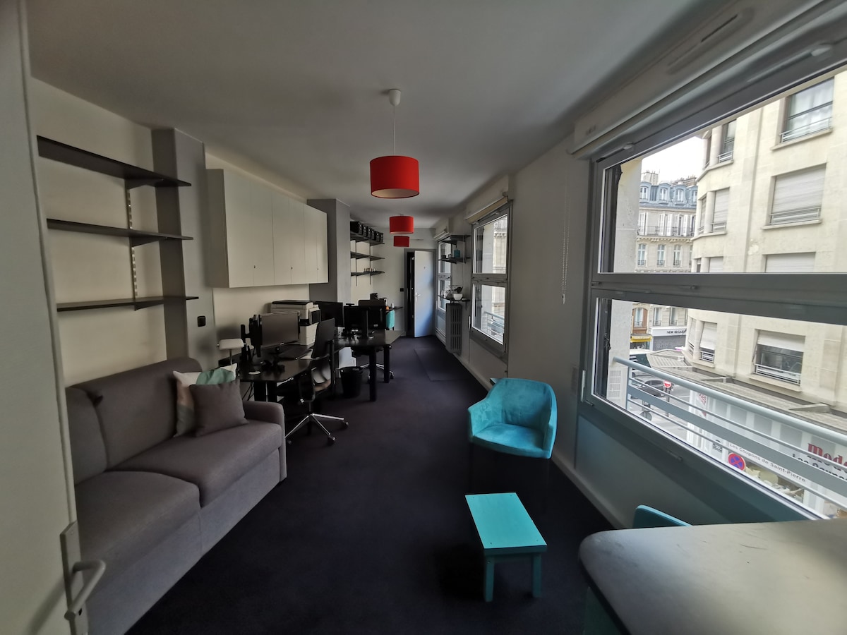 Appartement-bureau climatisé avec parking privé