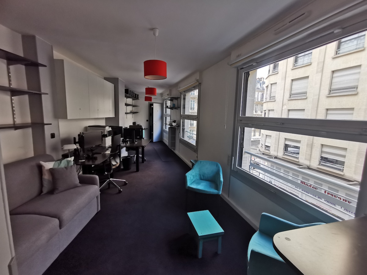 Appartement-bureau climatisé avec parking privé