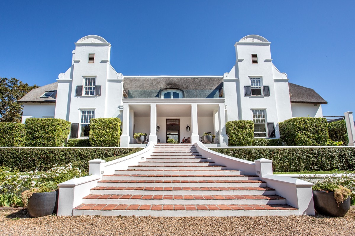 Stunning Manor House on large Constantia estate