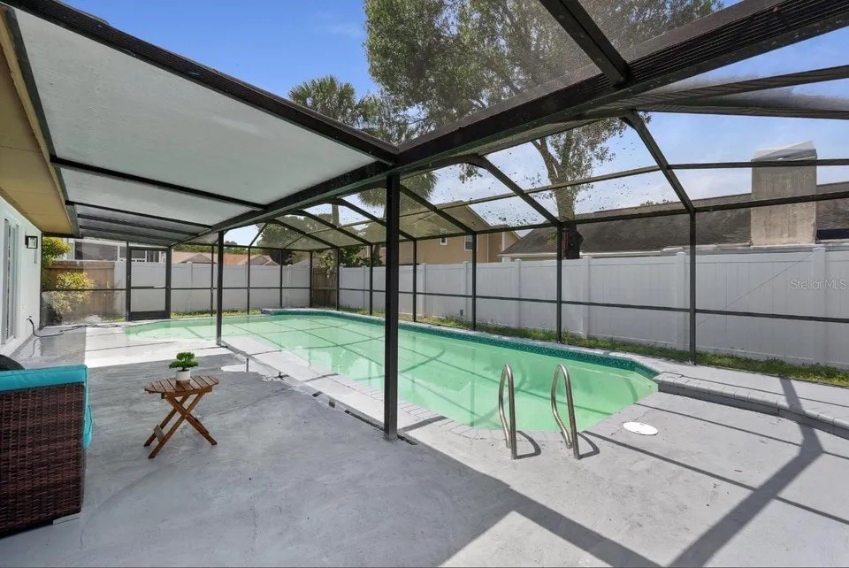 Bright Open *Newly Renovated* POOL Home!