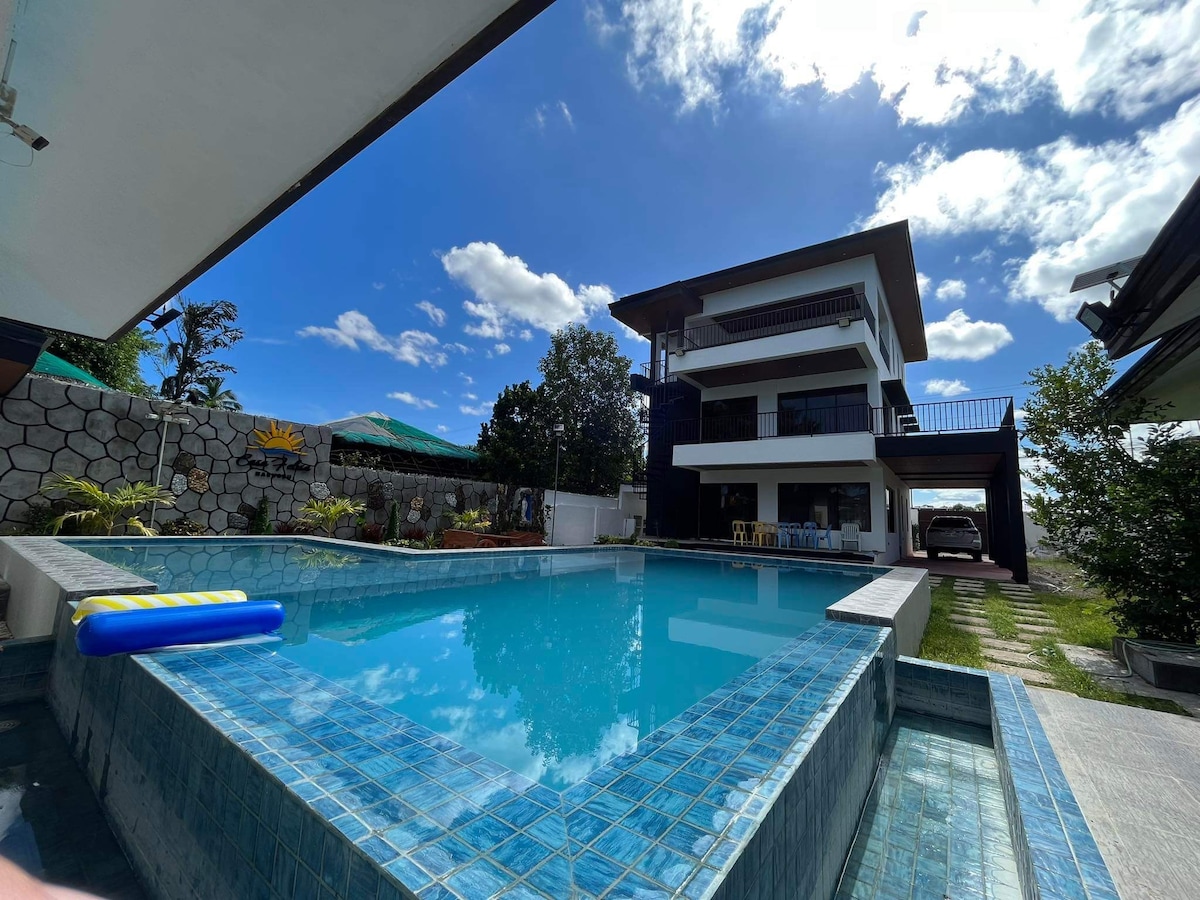 3 Storey Beachfront Villa with Pool