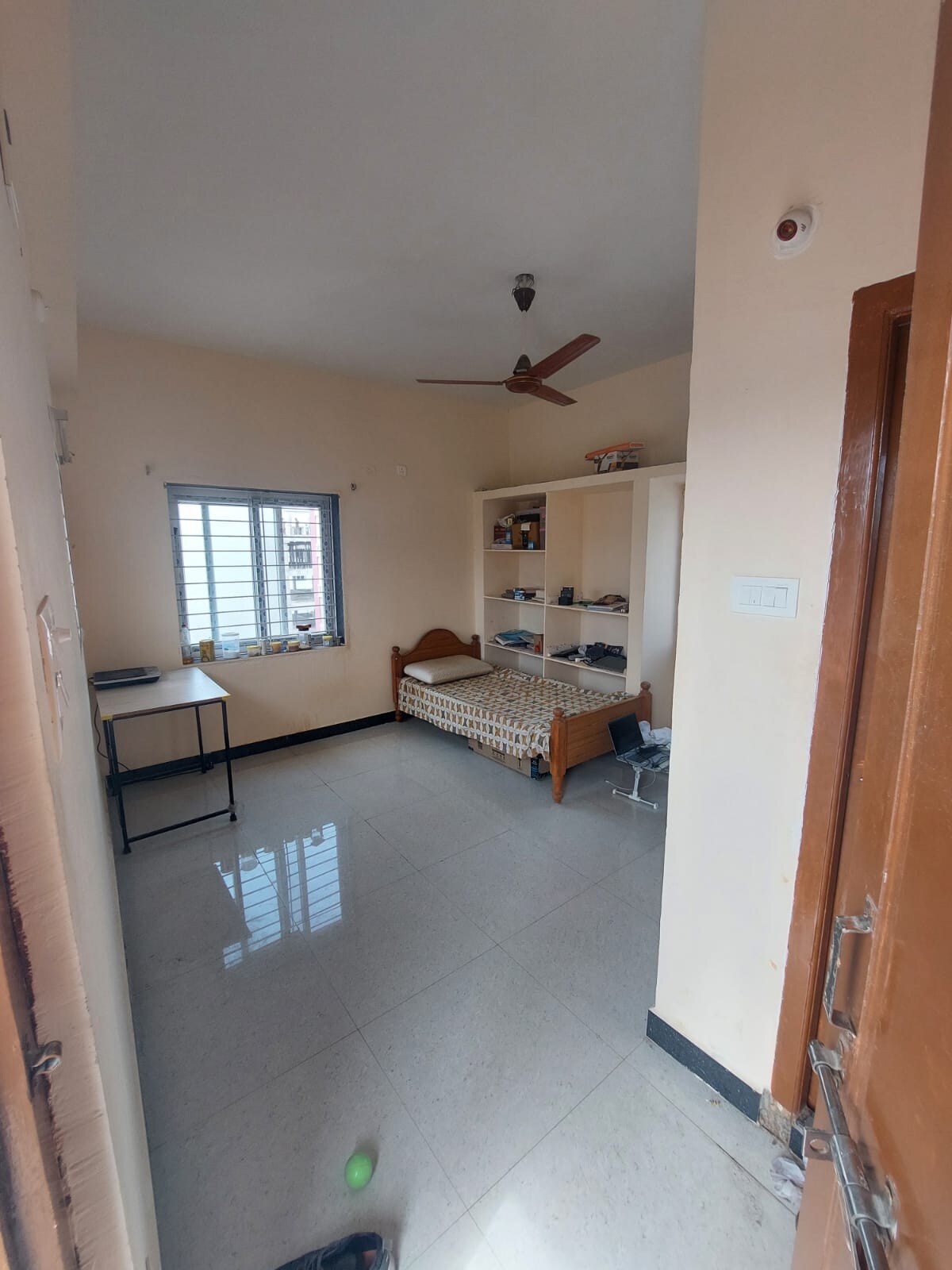 Spacious room in Kondapur