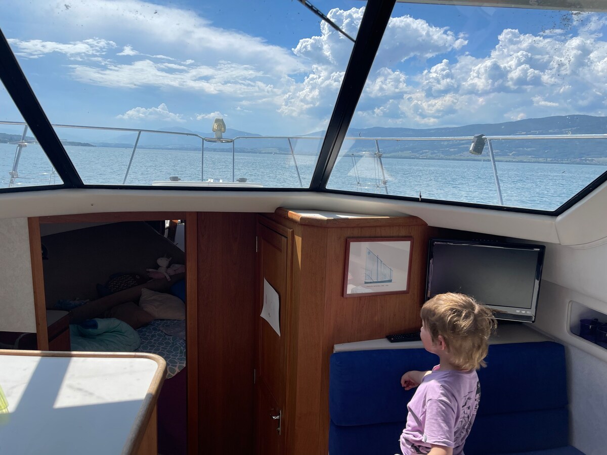 Logement flottant lac Neuchâtel