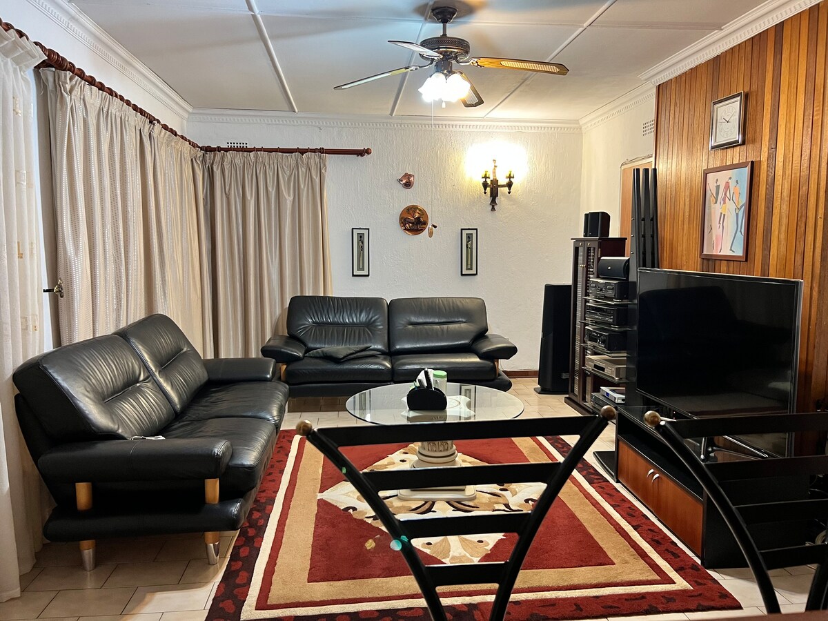 Cozy guesthouse in Bryanston