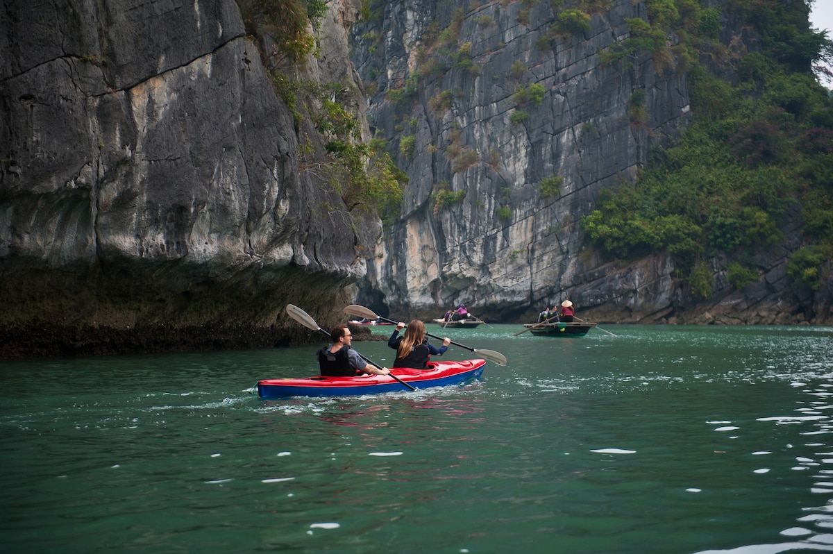 Bai Tu Long Bay package 2day, less touristy route