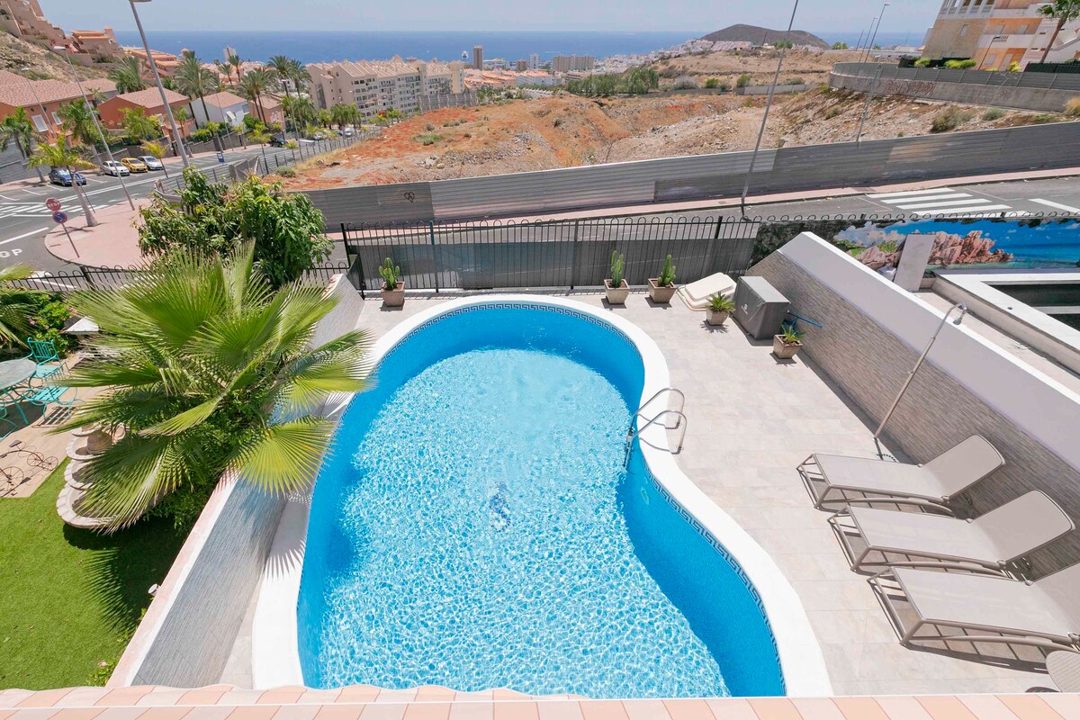 Modern house in Los Cristianos!