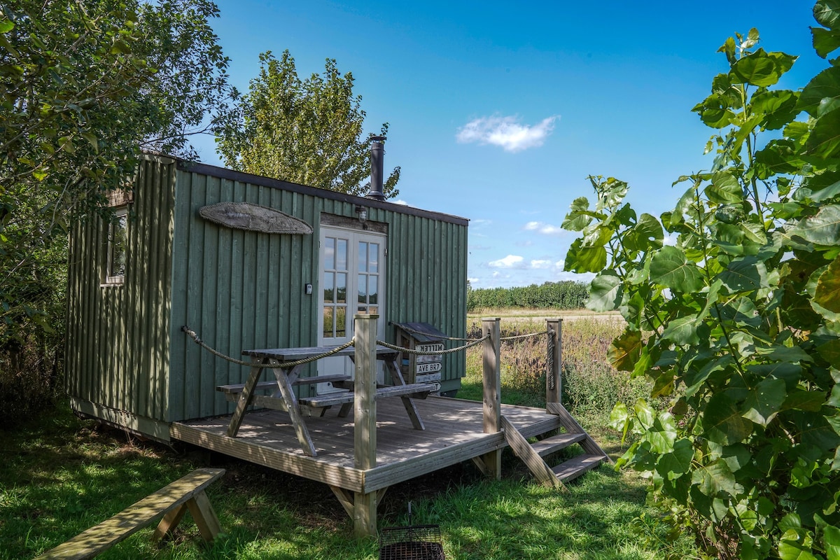 Shepherd's Hut by the Orchard 'Windfall'