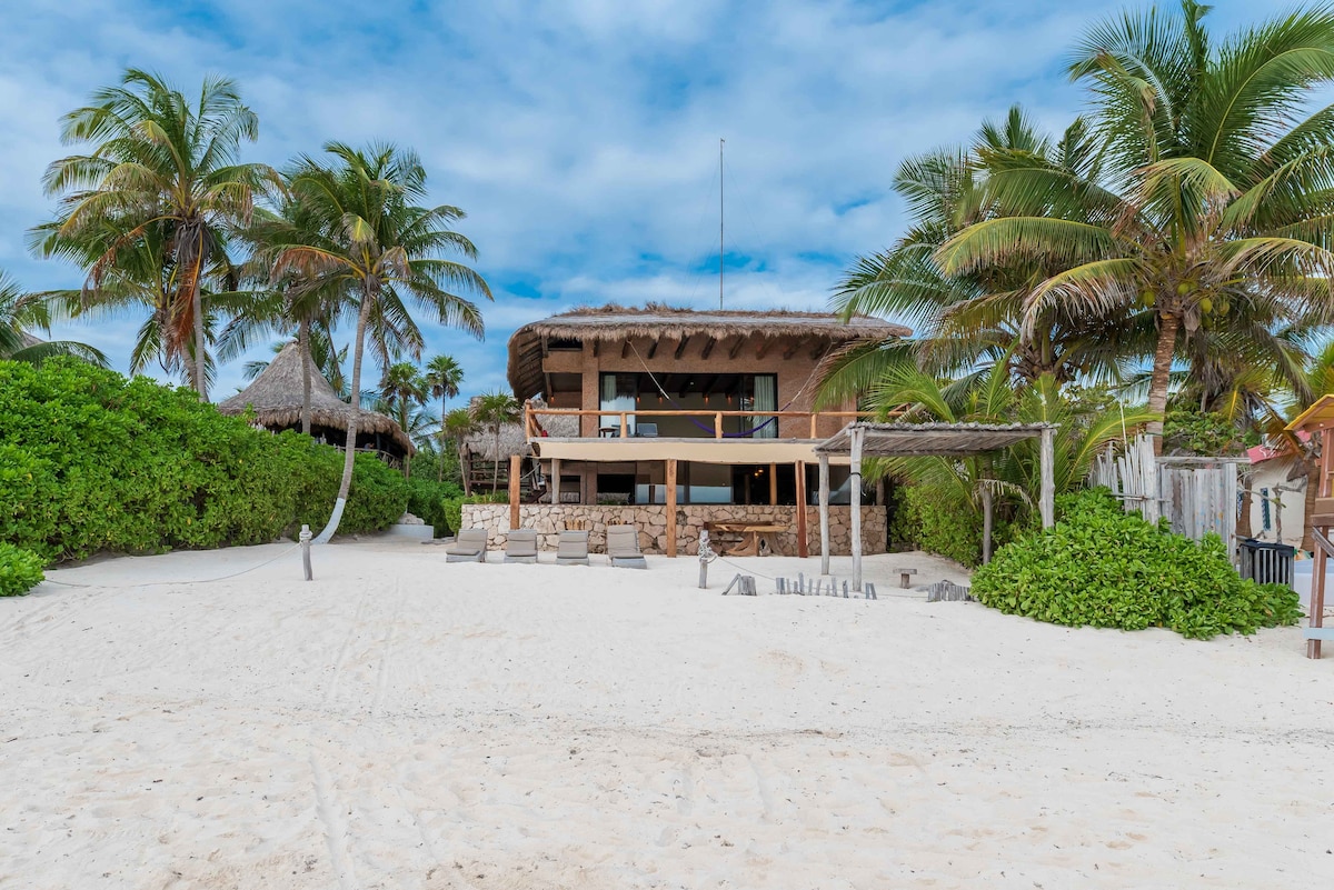 Cabin w/Private Beach